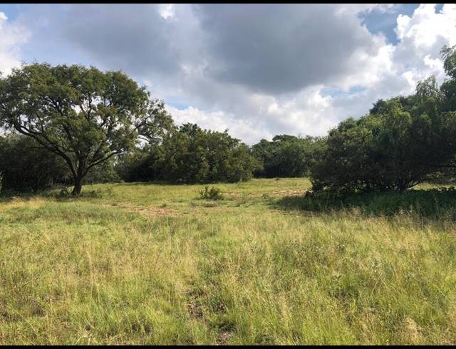 LAND FOR SALE IN WATERLAKE FARM LIFESTYLE ESTATE